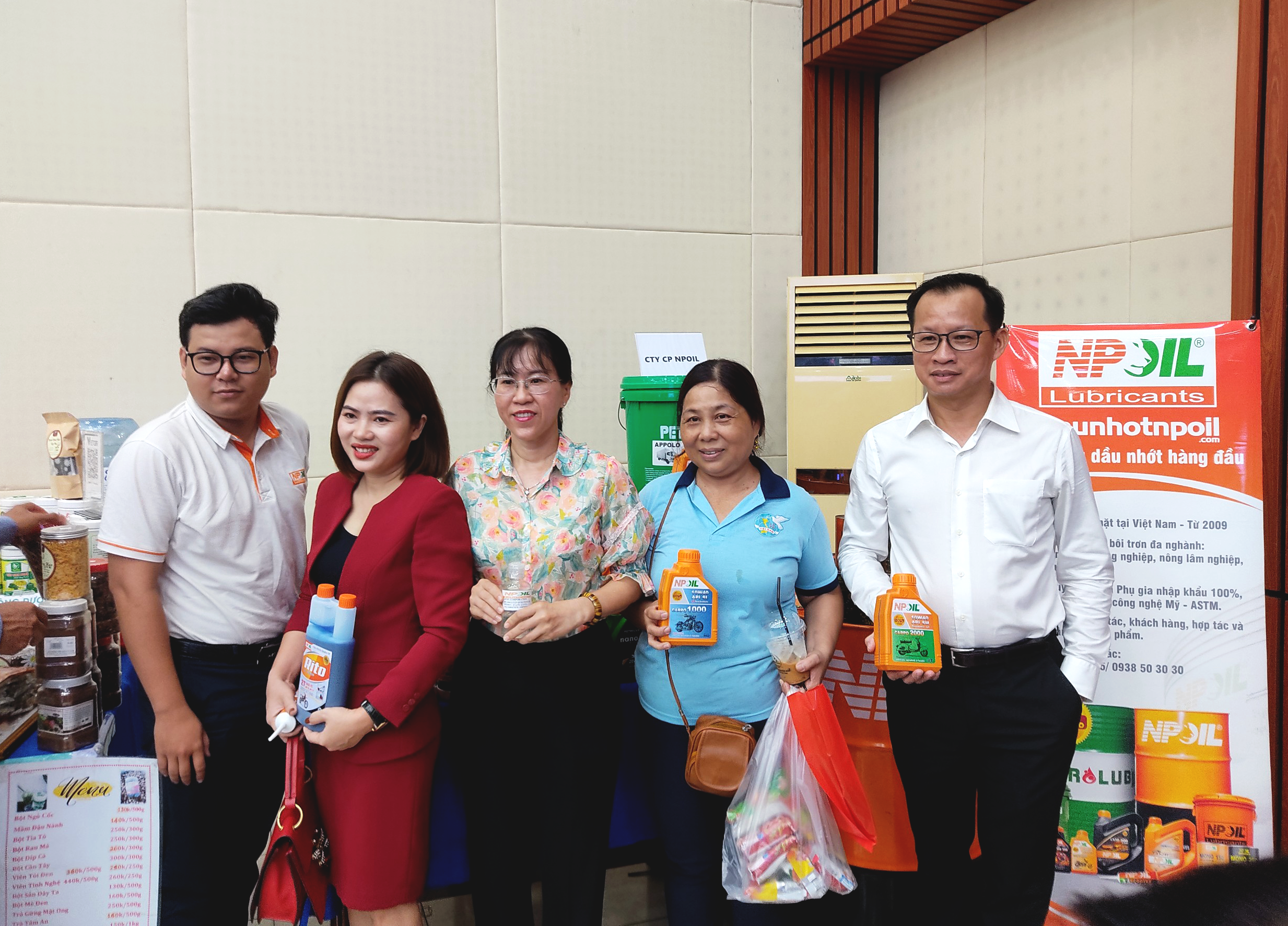 NPOIL THAM DỰ HỘI NGHỊ QUẬN 12