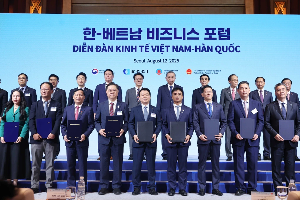 Tổng Bí Thư Tô Lâm Và Thủ Tướng Hàn Quốc Kim Min Seok Chứng Kiến Các đơn Vị, Doanh Nghiệp Trao Thoả Thuận Hợp Tác (Ảnh Thống Nhất – Ttxvn)
