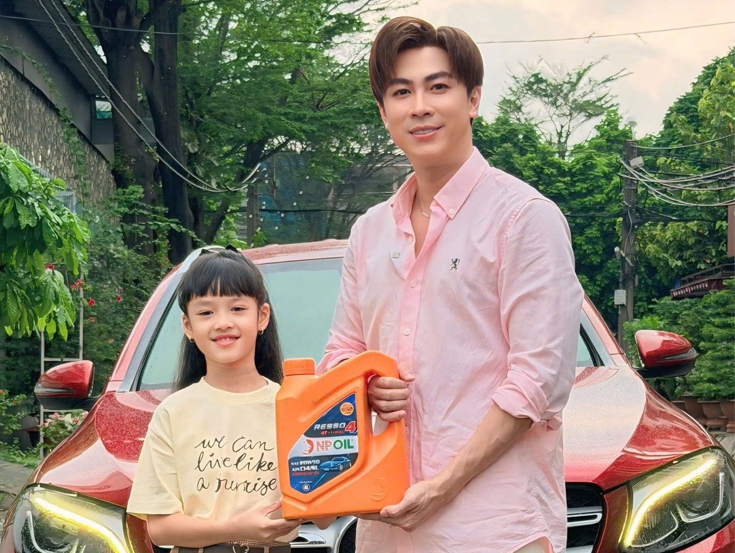 Ca Sĩ Hồ Việt Trung Và Con Gái đồng Hành Cùng Dầu Nhớt Npoil