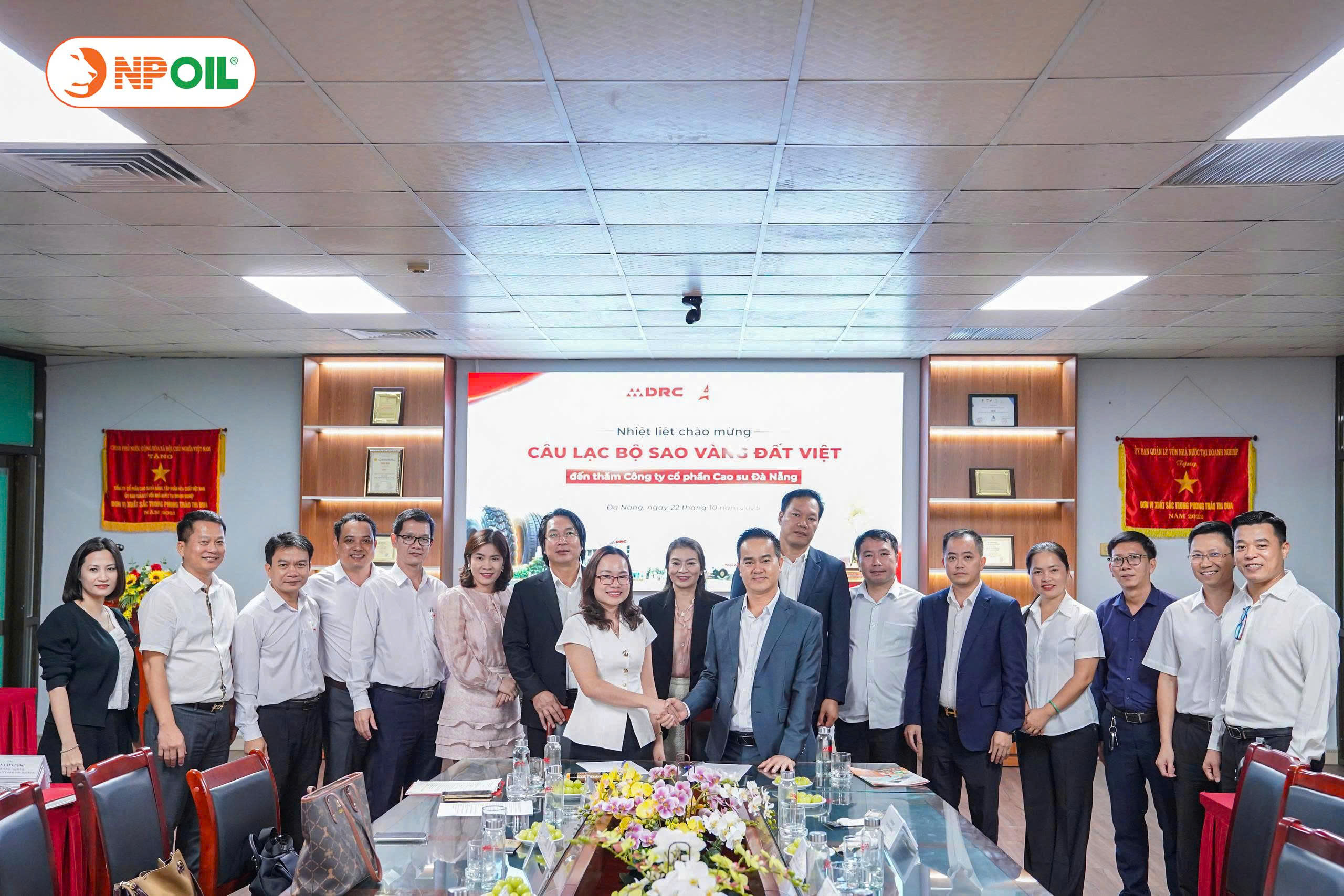 Dầu Nhớt Npoil đồng Hành Cùng Clb Sao Vàng Đất Việt Thúc đẩy “hợp Tác Nội Khối – Lan Tỏa Giá Trị Doanh Nghiệp Việt”