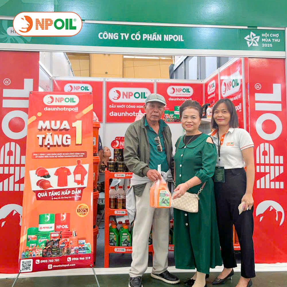 DẦU NHỚT NPOIL GÓP MẶT TẠI HỘI CHỢ MÙA THU 2025 – BƯỚC TIẾN MỚI TRONG HÀNH TRÌNH “BÔI TRƠN MỌI CHUYỂN ĐỘNG” 10 Khách Tham Quan Check In Cùng Npoil Tại Hội Chợ