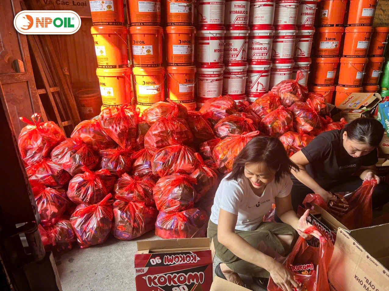 Team Npoil Chung Tay HƯỚng VỀ VÙng LŨ HỖ TrỢ BÀ Con ThÁi NguyÊn 1