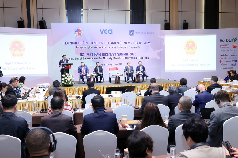 Để tiếp tục tận dụng tốt cơ hội từ mối quan hệ Đối tác Chiến lược toàn diện Việt Nam - Hoa Kỳ, Phó Thủ tướng đề xuất 5 định hướng hợp tác then chốt cho hợp tác giữa cộng đồng doanh nghiệp hai nước - Ảnh: VGP/Hải Minh (BÁO ĐIỆN TỬ CHÍNH PHỦ)