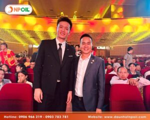 Ceo Phan Thảo Cùng Cầu Thủ Hoàng Đức